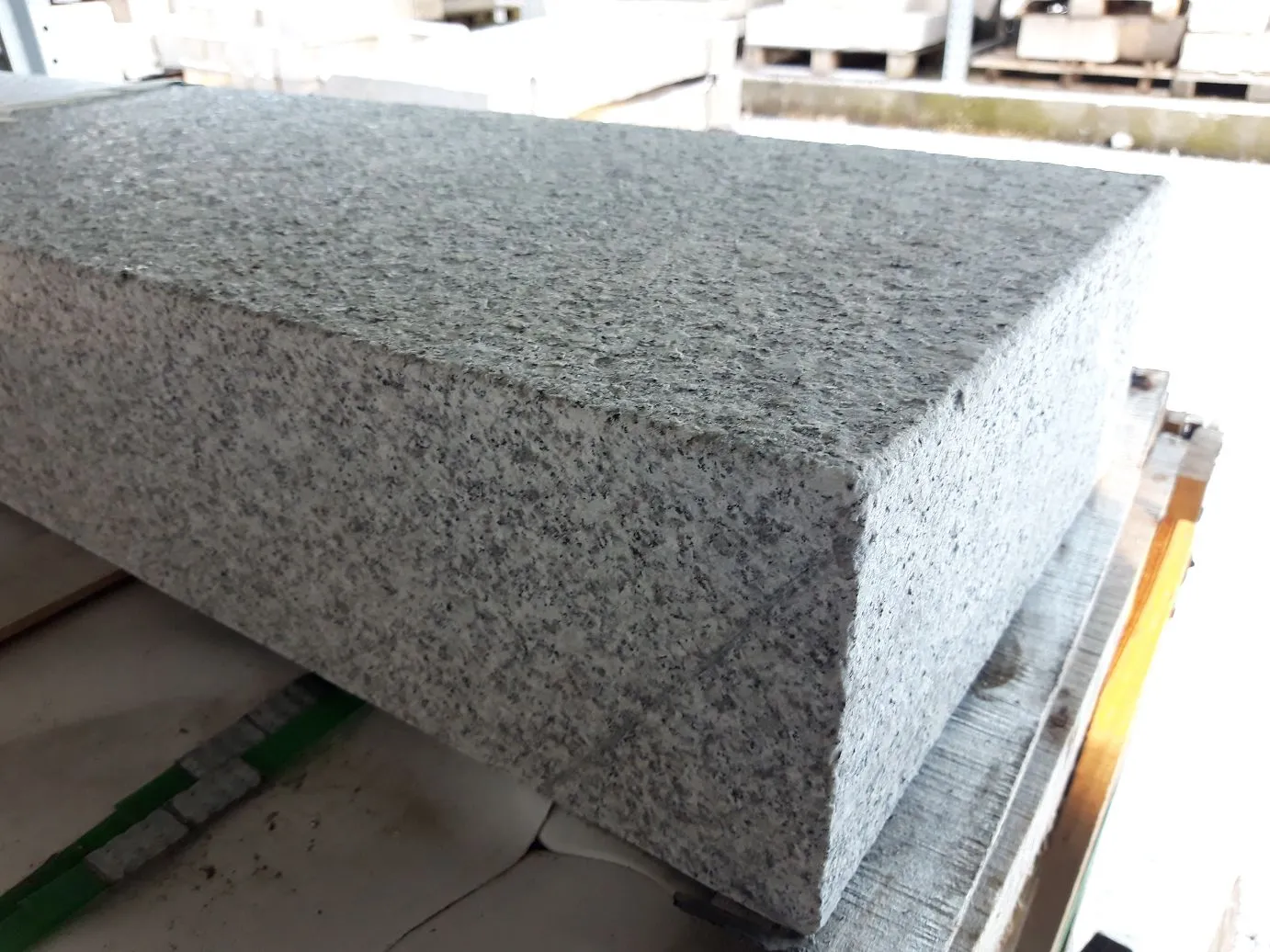GRANIT-BLOCKSTUFE 120X35X15 SILVERSTAR